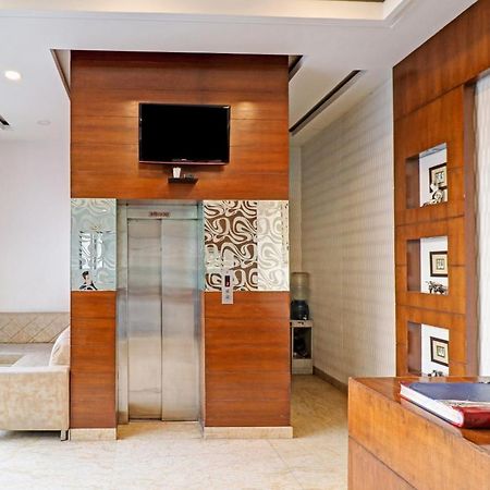 Airport Hotel Goodluck ニューデリー エクステリア 写真