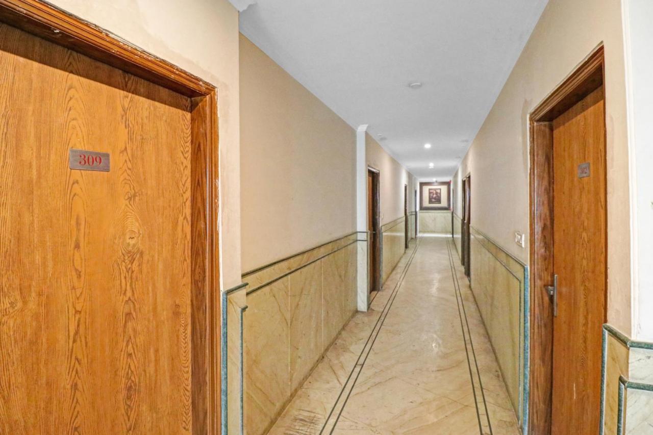 Airport Hotel Goodluck ニューデリー エクステリア 写真