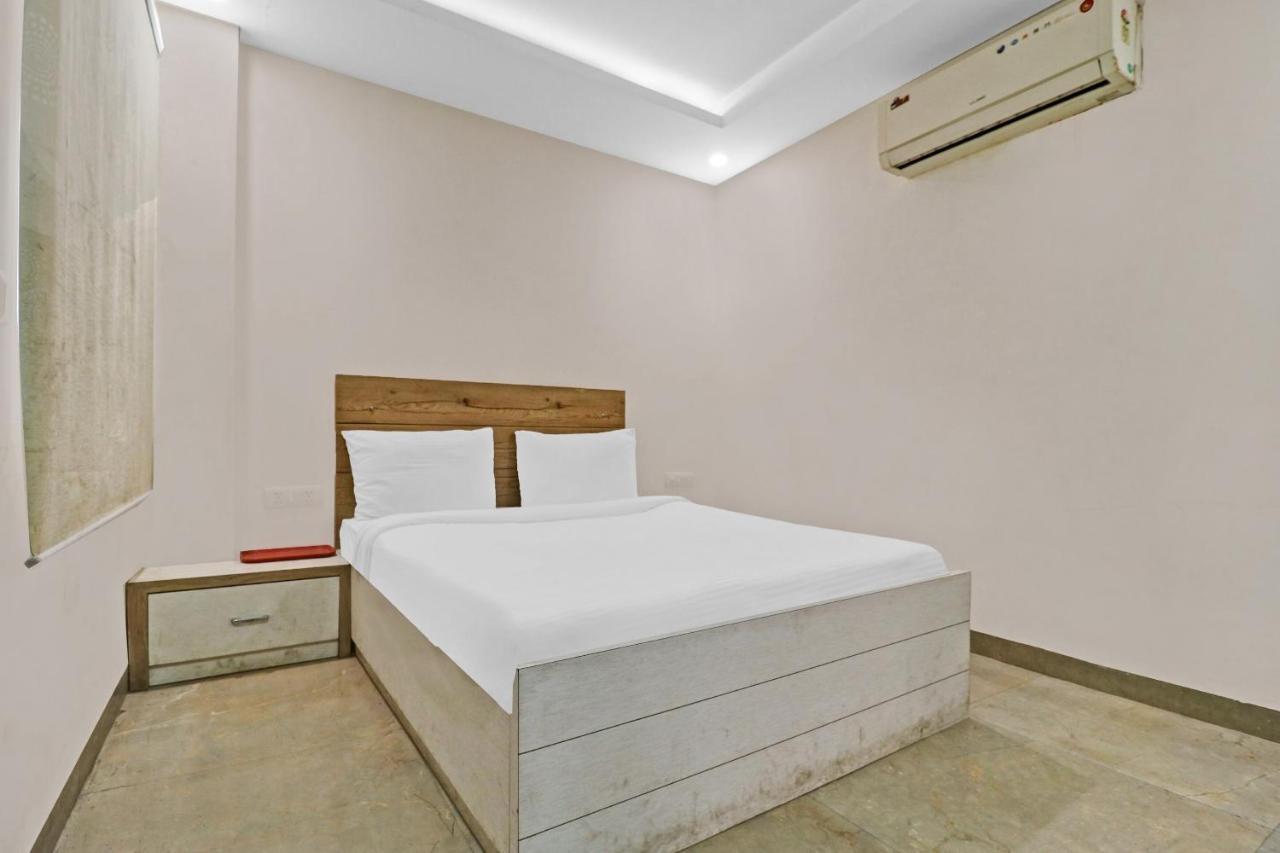 Airport Hotel Goodluck ニューデリー エクステリア 写真