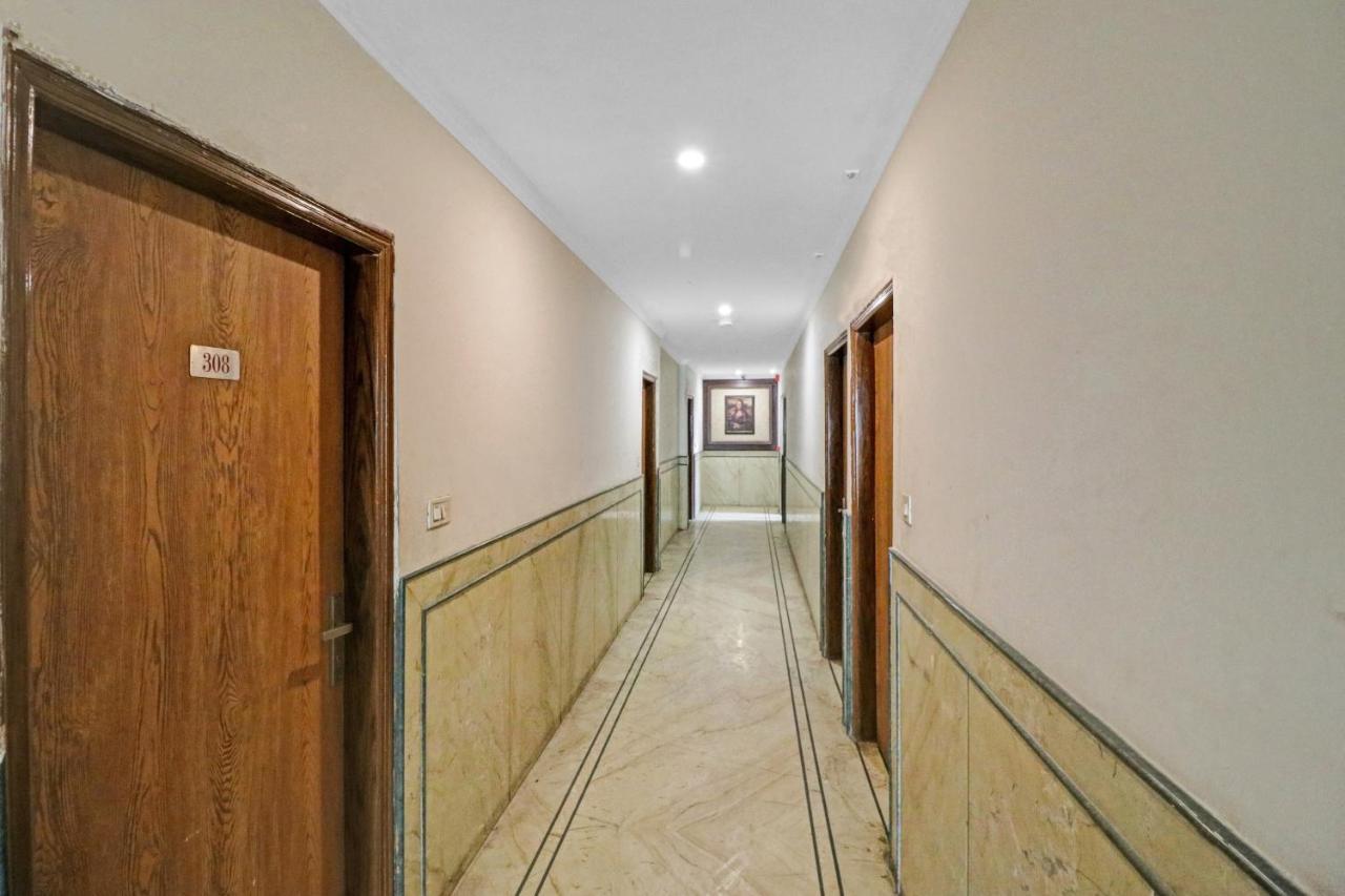 Airport Hotel Goodluck ニューデリー エクステリア 写真